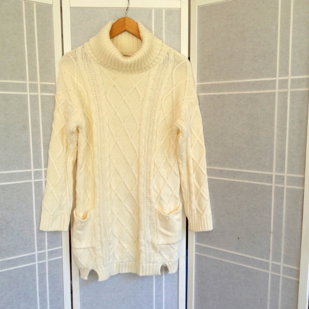 Goodnight Macaroon cream sweater dress